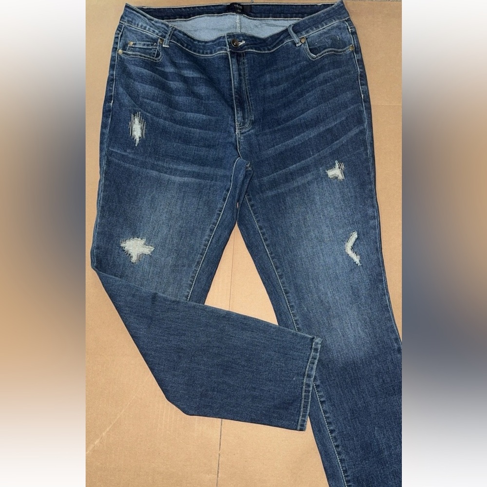 ELLOS Distressed Blue Women's Jeans size 18 nwot